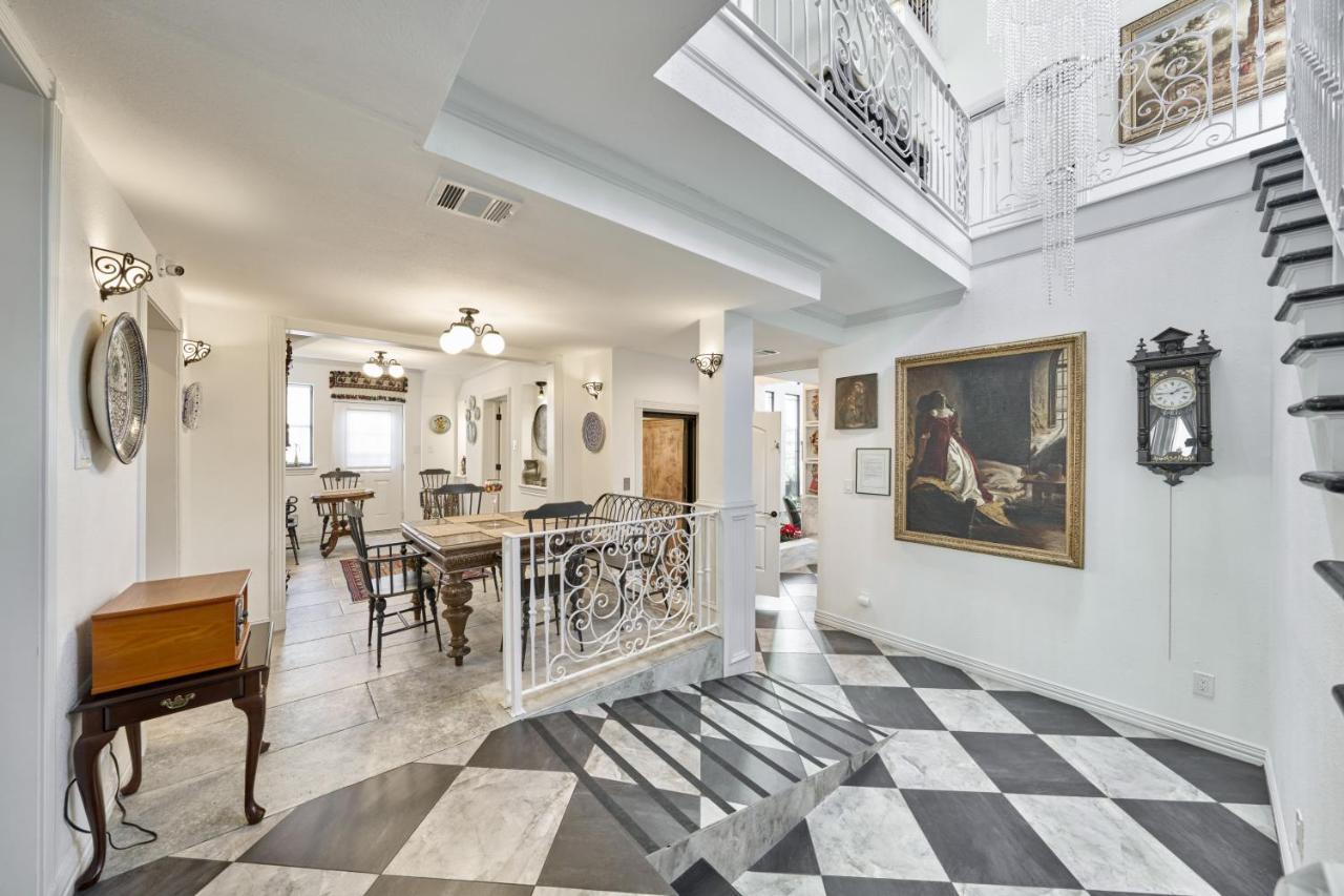 Villa With 8 Bedrooms And Heated Swimming Pool Houston Eksteriør billede