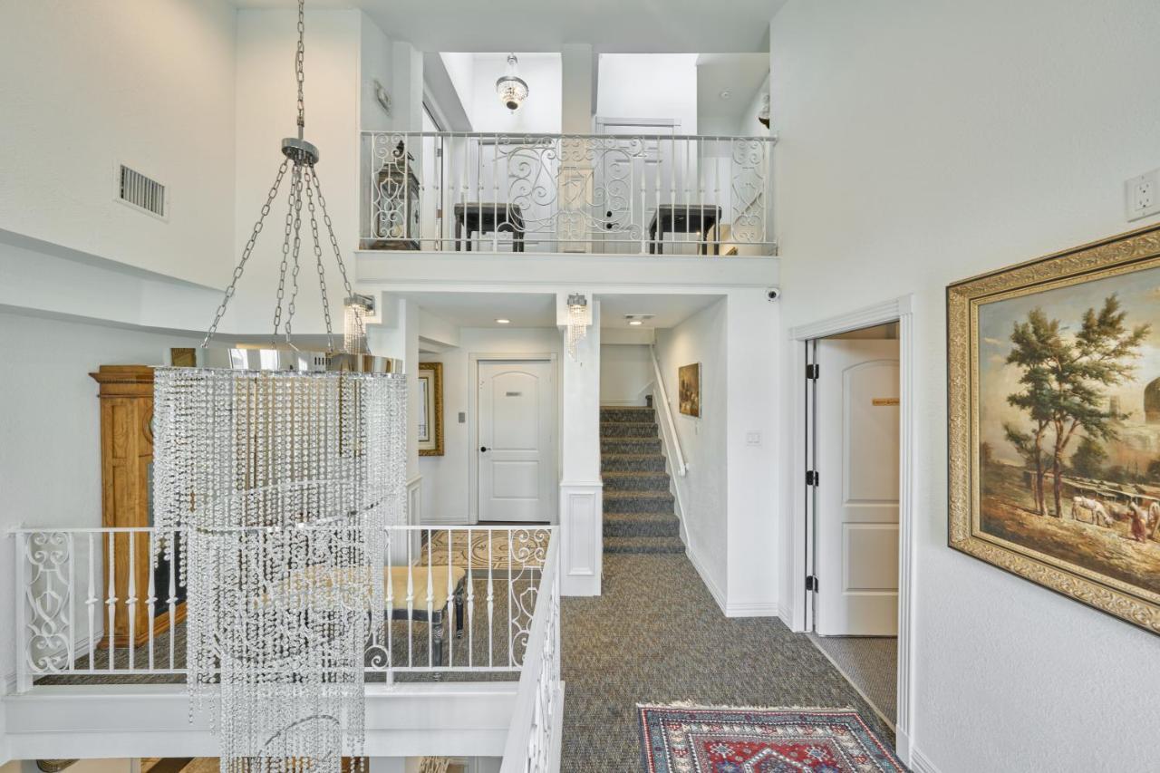Villa With 8 Bedrooms And Heated Swimming Pool Houston Eksteriør billede