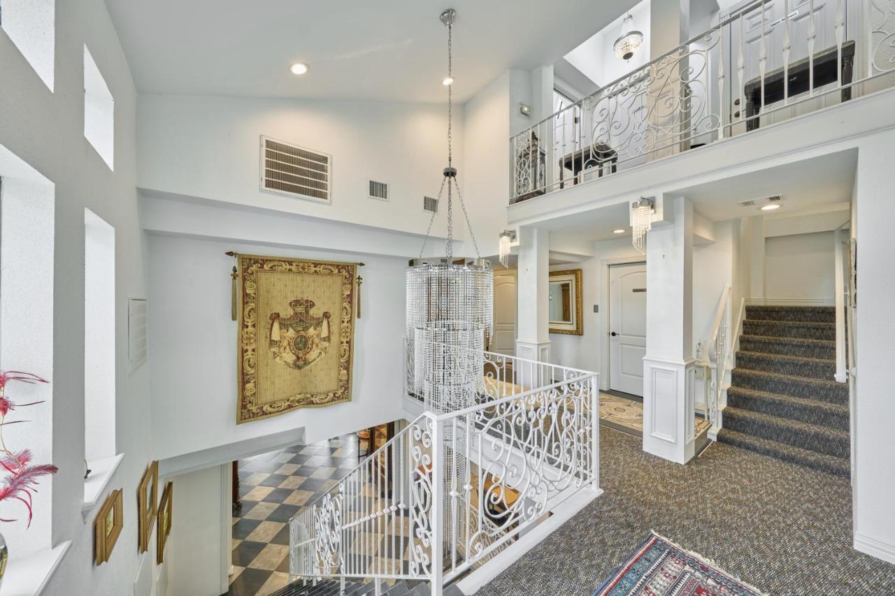 Villa With 8 Bedrooms And Heated Swimming Pool Houston Eksteriør billede