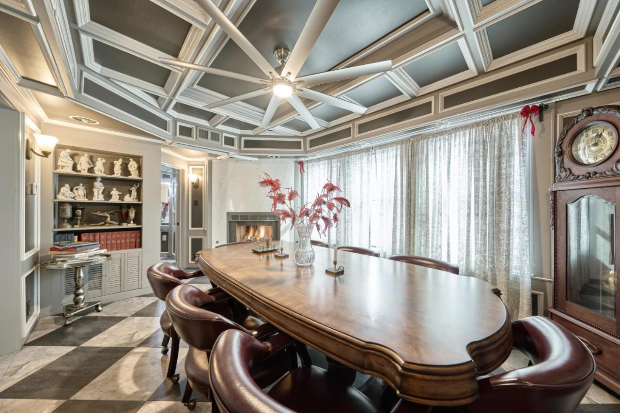 Villa With 8 Bedrooms And Heated Swimming Pool Houston Eksteriør billede