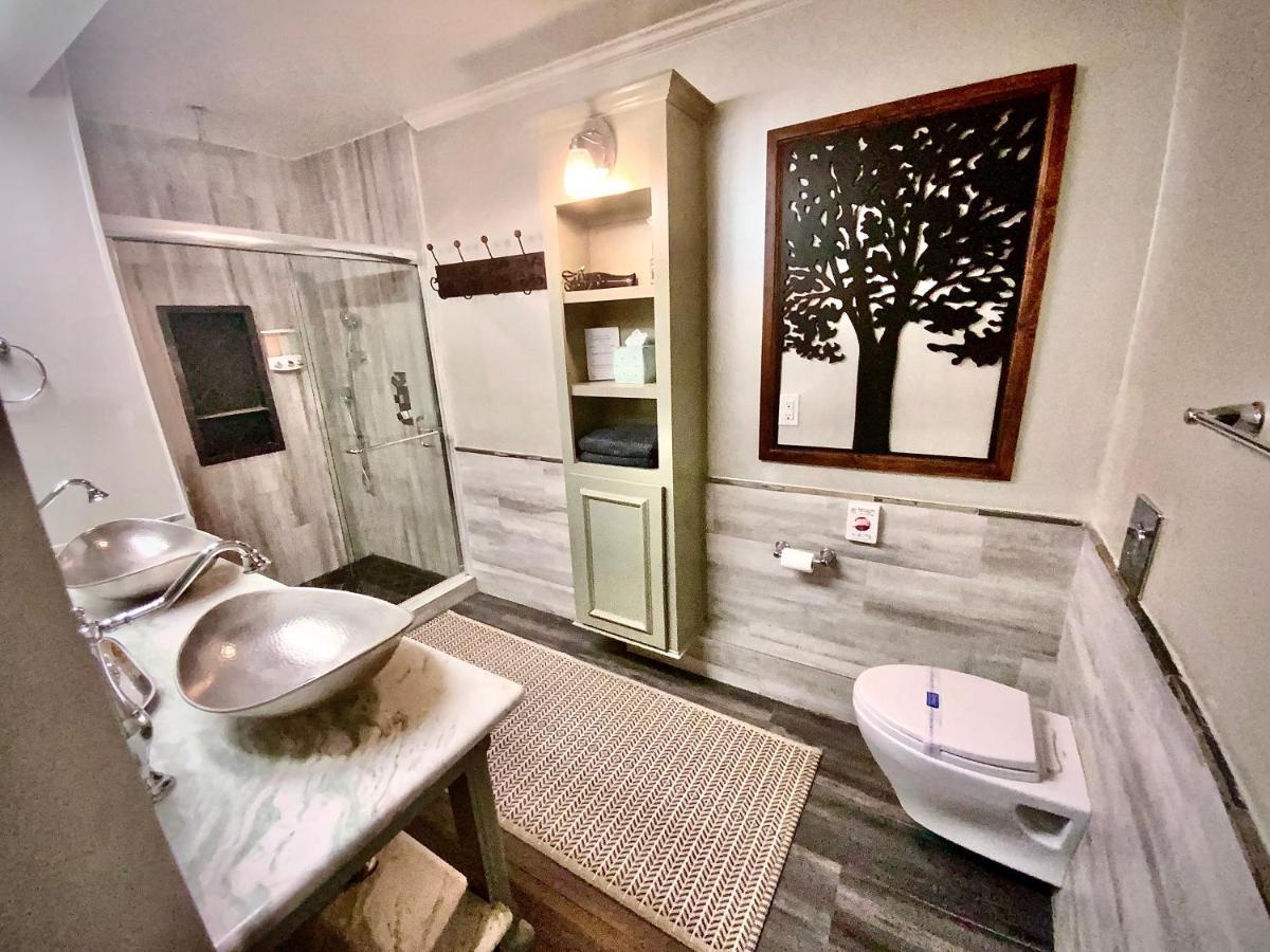 Villa With 8 Bedrooms And Heated Swimming Pool Houston Eksteriør billede